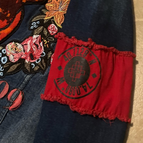 8ighth dstrkt denim button up distressed embroidered jean jacket - Picture 10 of 14